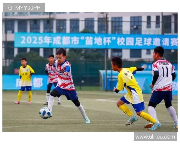 纹鲨鱼的足球明星如何在绿茵场上展现独特魅力与风采 纹鲨鱼的足球明星如何在绿茵场上展现独特魅力与风采