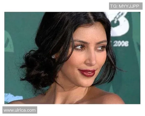 足球明星们青睐的手机品牌与型号揭秘你知道吗 足球明星们青睐的手机品牌与型号揭秘你知道吗