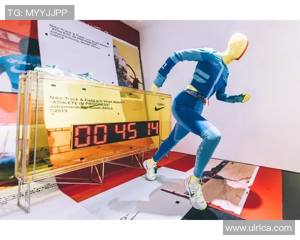 足球明星近视眼镜助力视力保护与运动表现提升的完美结合 足球明星近视眼镜助力视力保护与运动表现提升的完美结合