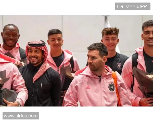 年薪最高的新疆足球明星背后的奋斗故事与成就揭秘 年薪最高的新疆足球明星背后的奋斗故事与成就揭秘